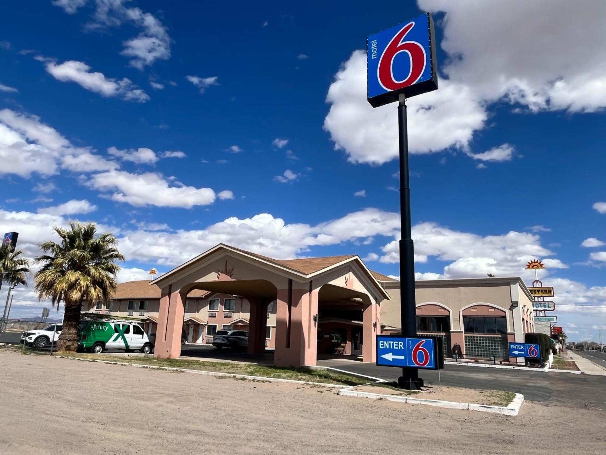 Motel 6 Deming, Nm Esterno foto
